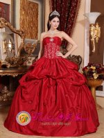Gorgeous Simonstown South Africa Wine Red Pick-ups Appliques Quinceanera Dress With Beaded Decorate