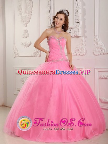 Rose Pink Sweetheart Appliques Decorate Bodice For Fairmont West virginia/WV Ball Gown Quinceanera Dress - Click Image to Close