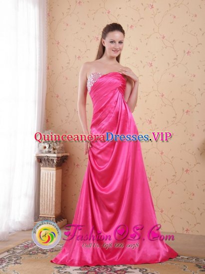 Brooksville FL Hot Pink Empire Sweetheart Brush Train Taffeta Quinceanera Dama Dress With Beading and Ruch - Click Image to Close