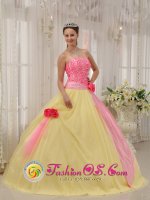 Light Yellow and Baby Pink Hand Made Flowers Sweet Quinceanera Dress For Graduation in Grimstad Norway