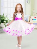 Popular Scoop Sleeveless Little Girls Pageant Dress Wholesale Knee Length Appliques and Belt White Tulle