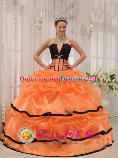 Highland Heights Kentucky/KY Pretty Black and orange Quinceanera Dress For Summer Strapless Satin and Organza With Beading Ball Gown - Click Image to Close