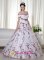 Niceville FL Off The Shoulder Embroidery Embellishment White and Red Quinceanera Dresses For Ball Gown Floor-length Taffeta and Organza