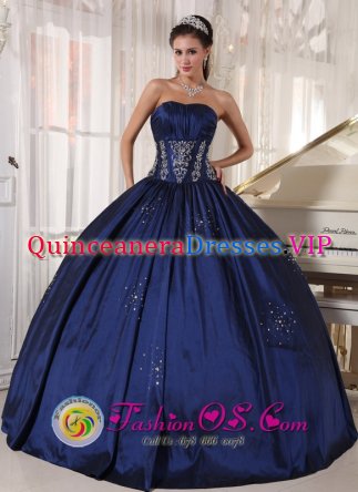 Lead South Dakota/SD Strapless Embroidery and Beading Modest Navy blue Quinceanera Dress floor length Taffeta Ball Gown