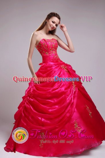 Sweetheart Appliques Decorate Pick-ups Inspired Red Quinceanera Dress In Joondalup WA - Click Image to Close