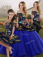 Top Selling Sleeveless Floor Length Embroidery Lace Up Ball Gown Prom Dress with Royal Blue