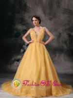 V-neck Brush Train Organza Beading Yellow A-line Quinceanera Dama Dress in Voss Norway
