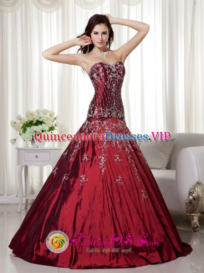 Gorgeous Wine Red A-line Sweetheart Floor-length Taffeta Beading and Embroidery Prom Dress In Williams AZ　 - Click Image to Close