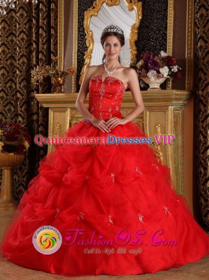 Bullhead City Arizona Red Pick-ups and Appliques Strapless Quinceanera Dress With Tulle Skirt For Sweet 16 - Click Image to Close
